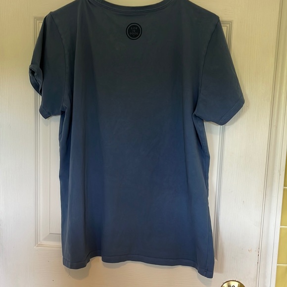 Life is Good Women’s size L Blue T-Shirt - Kindness is Free - Picture 2 of 5